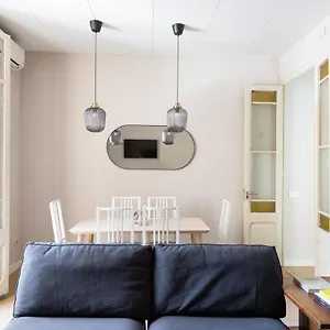 https://ea-sagrada-familia-iii-new-apartment-next-to-sagrada.topbarcelonahotels.com